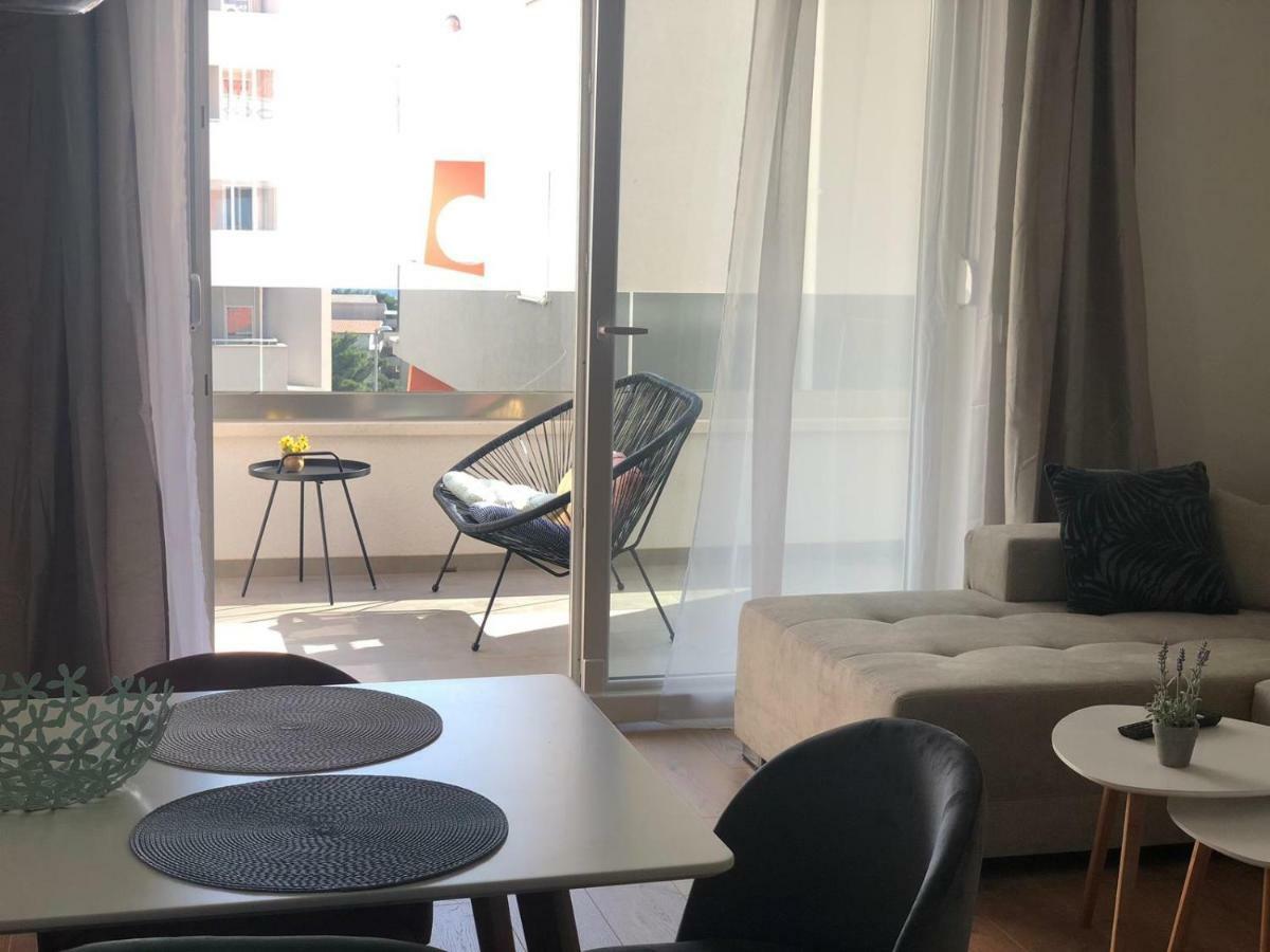 Apartment Flora Makarska Eksteriør billede